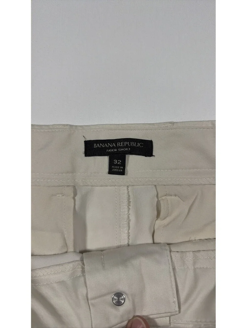 Banana Republic Aiden Mens 32 Beige Cotton Chino Shorts Flat Front